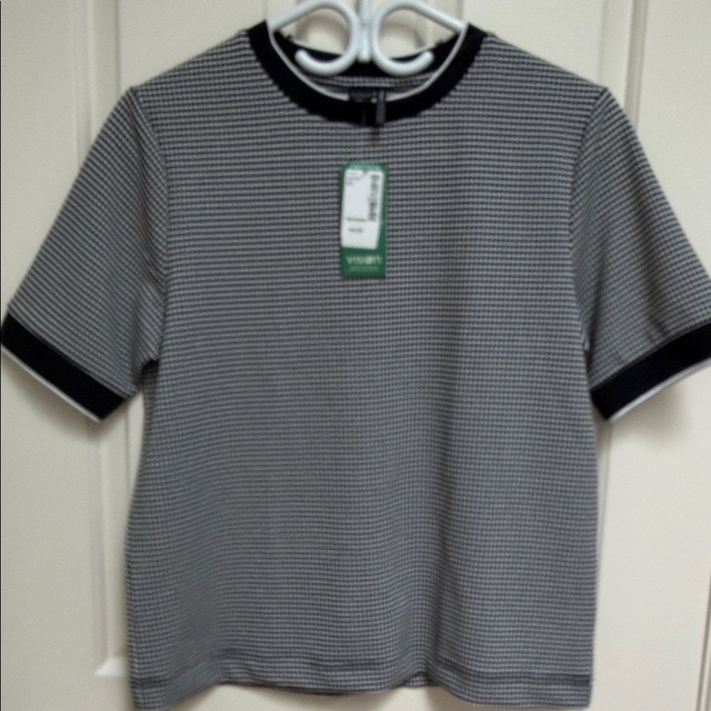 NWT Icone Simons black white small dainty print double contrast sleeves neck top